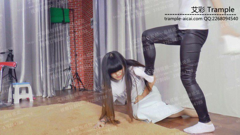 女女-强制骑坐闻脚