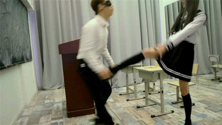 『奴隶岛』—日系风格学生残暴报复老师（一）