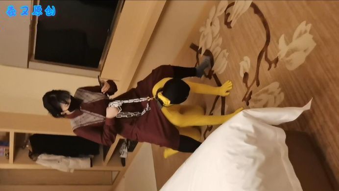 【羲又原创】双S之爸爸的爸爸叫爷爷！羲又带素人闺蜜舔鞋闻脚坐脸调教 YC-220531