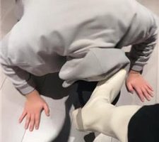 【凉子阿】跪舔长靴白袜裸足/插嘴耳光 bf36094