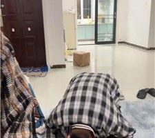 【安主子】情侣主-肉丝脚下喂食/骑狗背/跪舔高跟 bf39927