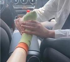 【小原妈妈】车内调-原味棉袜辱奴隶【完整版】JS240409-26