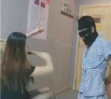 【绿健姑娘】素人技师S-跪舔黑丝jio/重度鞭打 bf42117