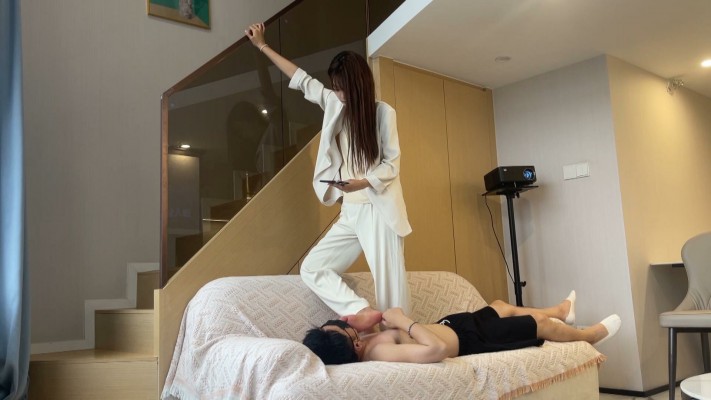 【黑丝诱惑】素人篇：某医院护士彤彤白领职业装调教狗奴 YC-240824-3