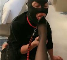 【乔妹儿】跪舔黑丝高跟/数据线鞭打 JS241031-15