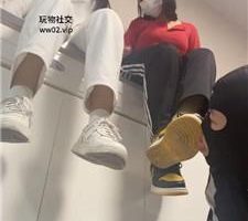 【精神小妹】双S-居高临下舔脏鞋底白袜 bf46493