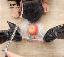 【诗诗】胯下羞辱-高跟长靴踩踏喂食 JS241104-25