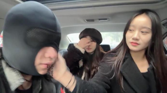 【素人挖掘机】车内双S-抽耳光/黑丝+白袜虐/手捂窒息 bf48281