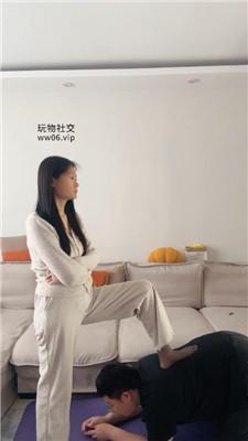 【埋汰】库里丝女神的虐杀 bf48360