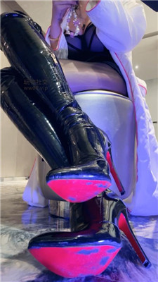 【玥樾】爬进来吸    250304-22