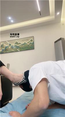 【拉克丝】裸足狂舔/强制滴蜡/竹子狠抽 JS250313-19