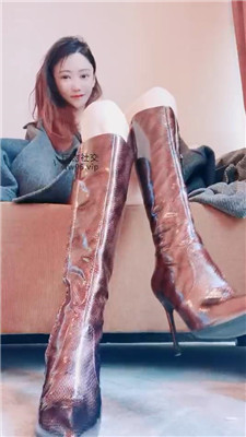 【水蜜樱桃】靴子灯    250320-14