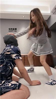 【素人抽水机】运动鞋白袜踢踹踩虐 bf52142