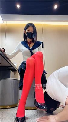 【佳佳】红色丝袜的诱惑 JS250830-24