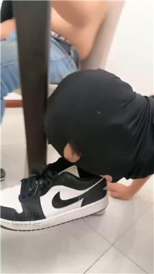 【Mechelle傲雪】圣水盛宴-桌底视角虐 JS251207-36