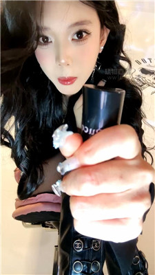 【欣然莫】香水靴子辱骂洗脑    260106-28