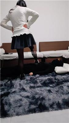 【梓涵】皮鞋黑丝全体重跳踩 JS260223-13